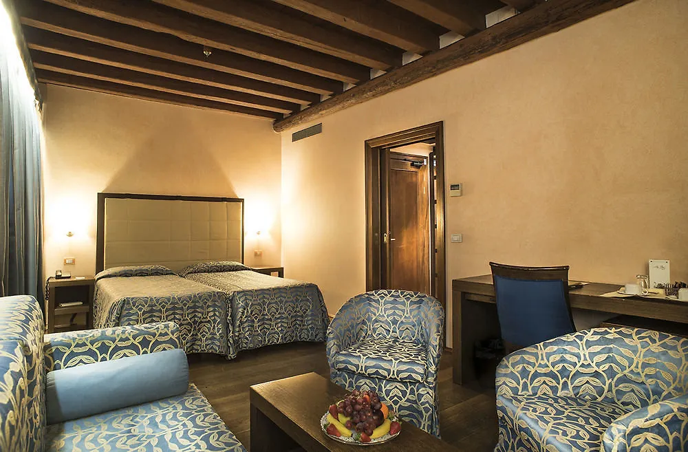 Palazzo Selvadego Hotel Venice 4*,