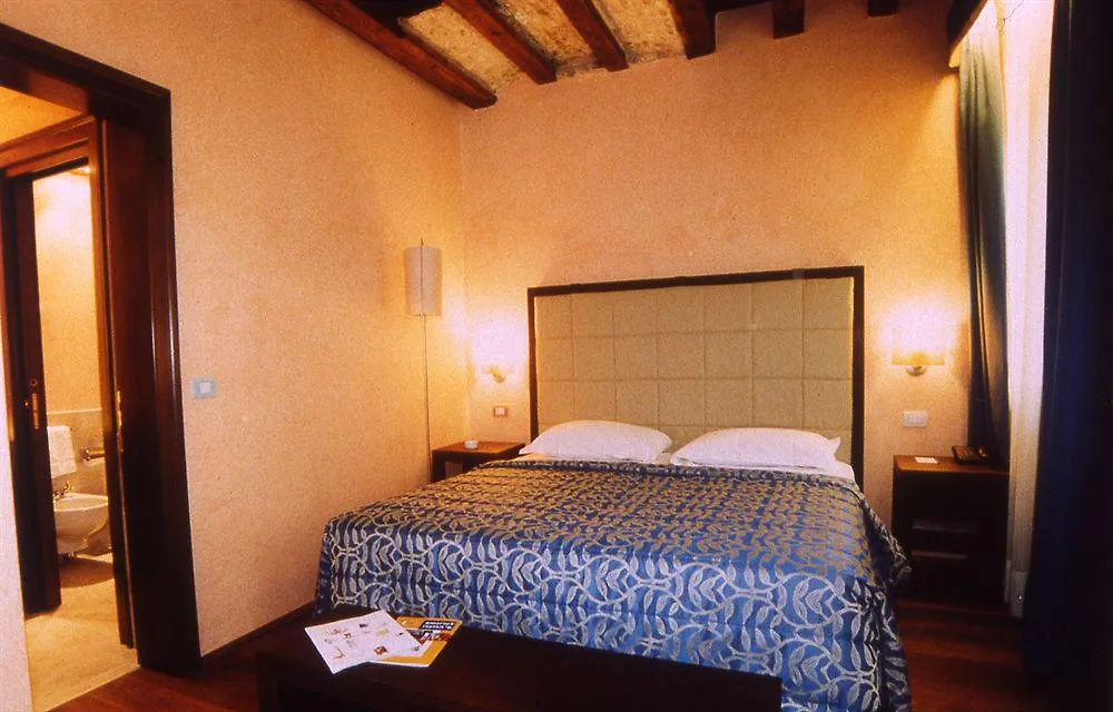 Palazzo Selvadego Hotel Venice 4*,